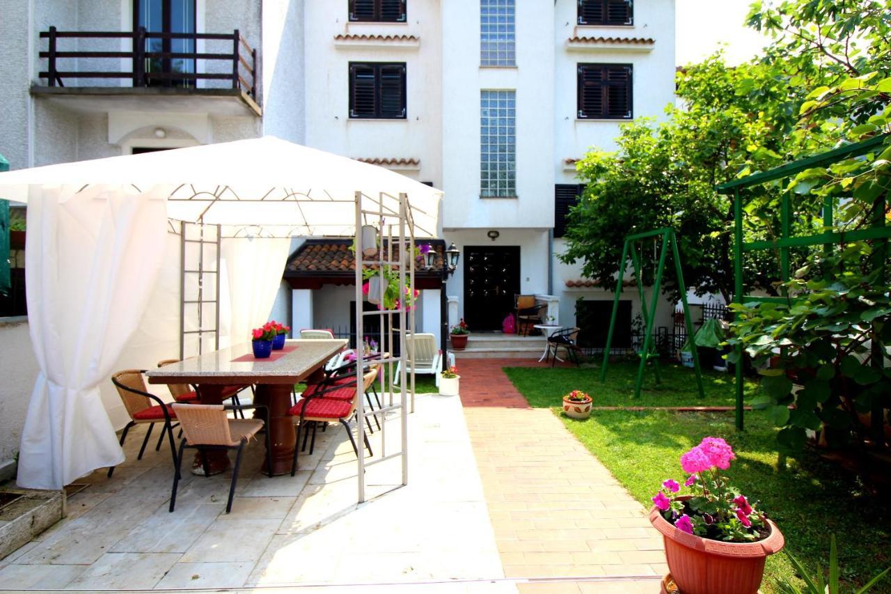 Apartments Vista Porec Esterno foto